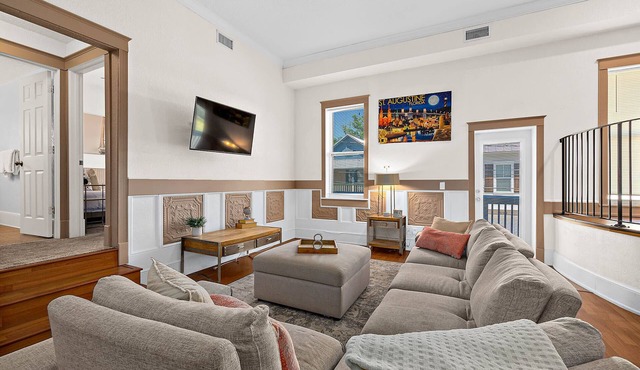 The Ray - 2nd Floor Historic Condo- Walk to DNTN