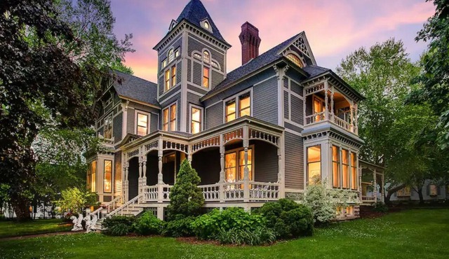 The Real Magic House in Historic Hudson, WI!