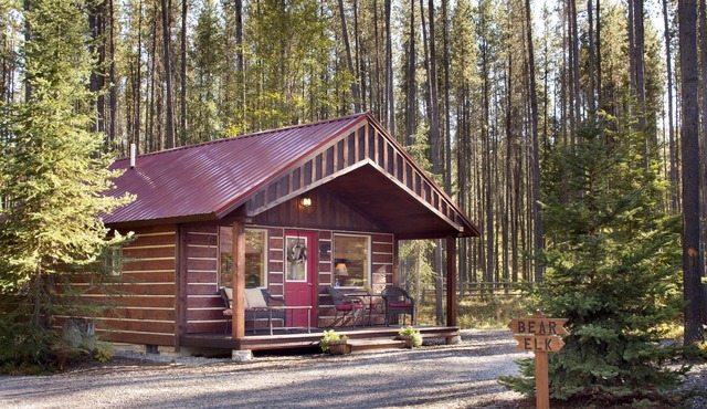 The Reclusive Moose Cabins