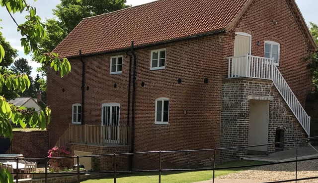 The Red Barn at Goadby Marwood, Leicestershire