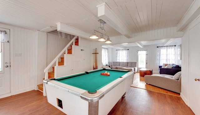 The Red Roof - 3457 - 12 people