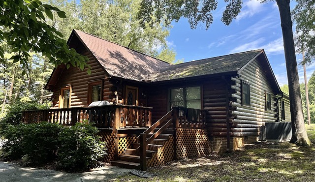 The Red Fox Cabin - Urban Retreat