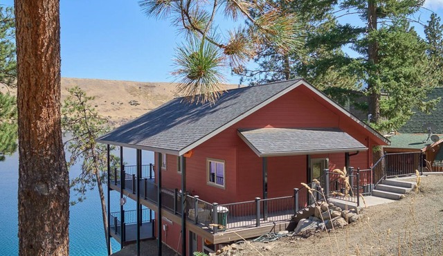 The Red Kokanee at Wallowa Lake