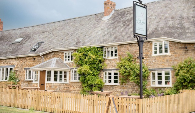 The Red Lion at Hellidon