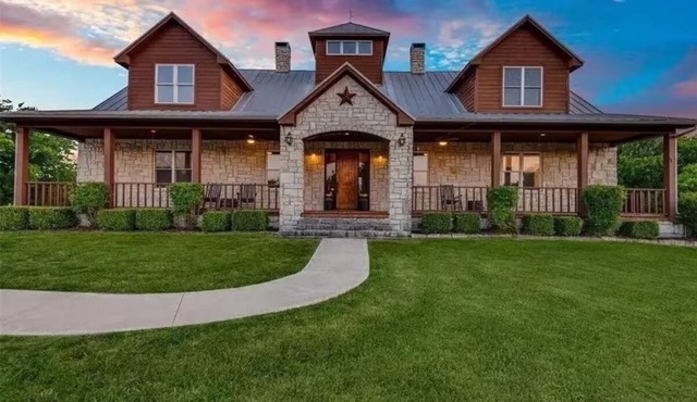 The Redwood Lodge – On a Majestic 25-Acre Estate