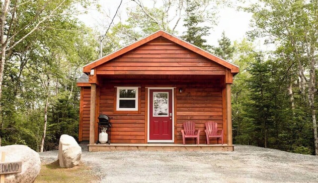 The Redwood Studio - Lawrencetown Lodge