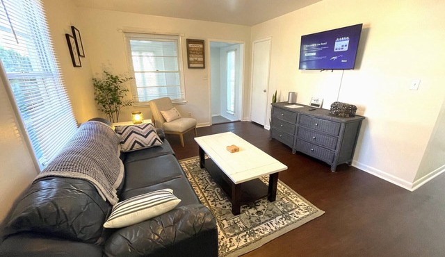 The Reed/Modern Refined Cozy Contemporary