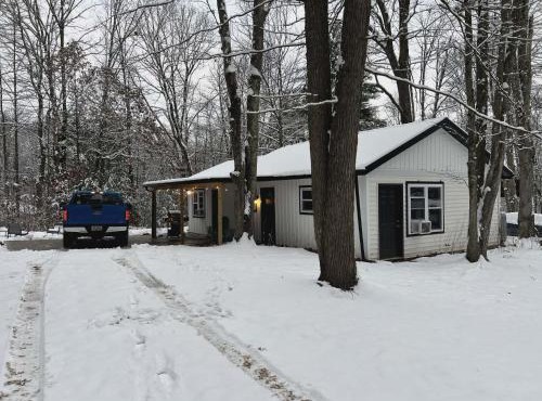 The Reel Freedom Cottage at Leesville Lake
