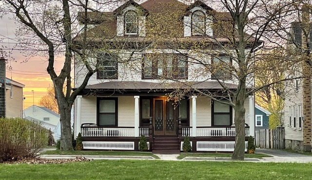 The Reid-Tanner House exemplifies the timeless beauty of Oswego's golden age.n