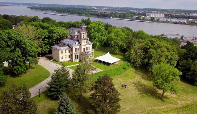 The Renwick Mansion - One of Davenport's finest historic properties