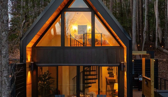 The Reserve: 1BR A-Frame! Hot Tub! Outdoor Shower!