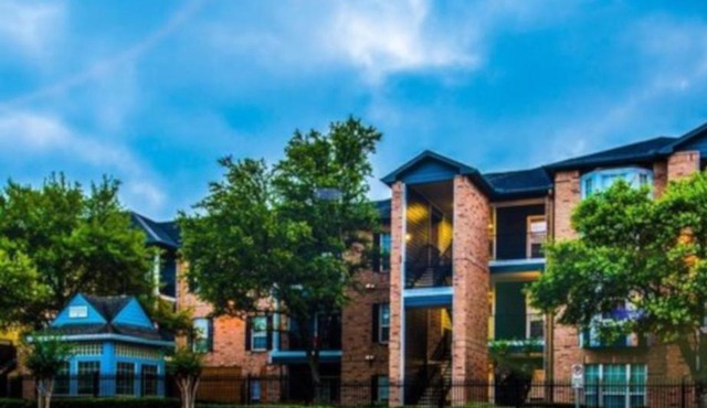 The Reside Fully Furnished Condos - Medical Stays Welcome