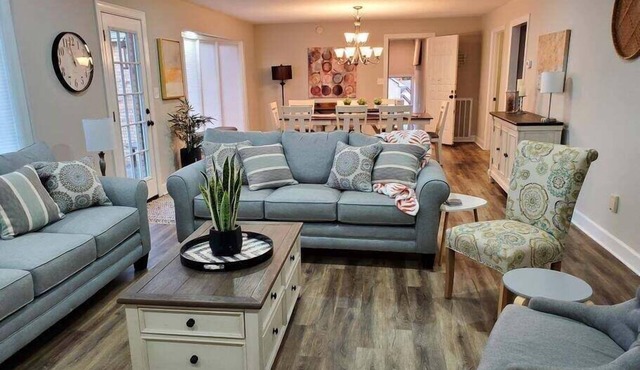 The Residence at Hilltop Acres - Clarksville, TN (1335 Whitt Ln)