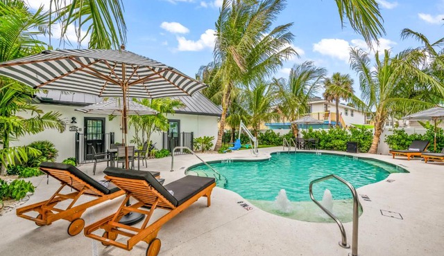 The Retreat at Anna Maria Island Inn