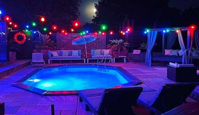 The Retreat at Little Oaks | Wellness Escape, UNESCO Blaenavon with Pool & Sauna