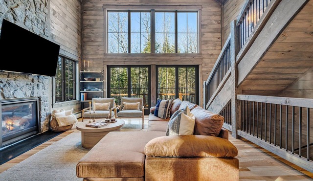 The Retreat | Hot Tub | Game Room | Sleeps 14