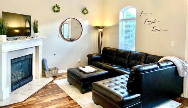 The Retreat in Lakeland - Private Patio & Two Car Garage