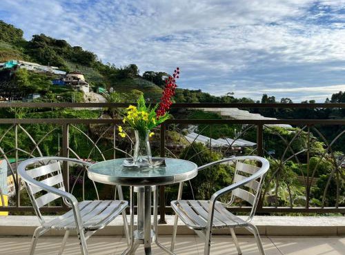 The Retreat Mountain n Sunrise view Hilltop Hotel Apartment in Cameron Highlands