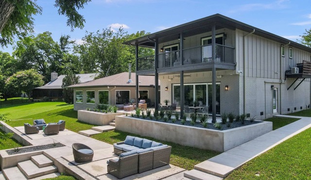 The Retreat on Lakeshore | Concierge Services