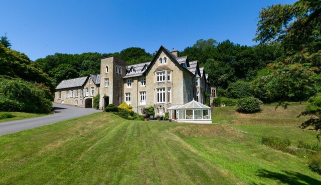 The Retreat - Two Bedroom Apartment, Sleeps 4