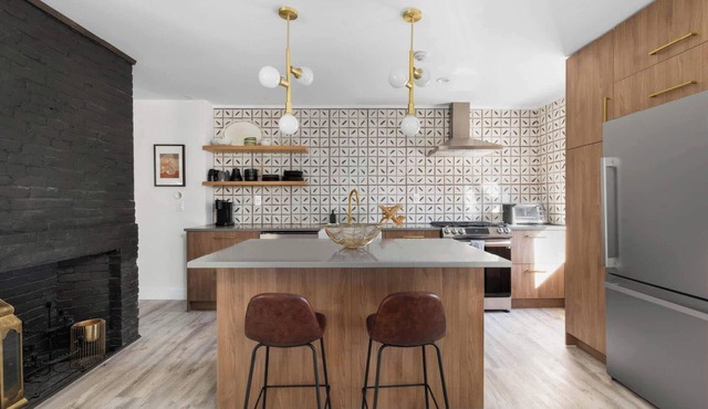 The Return - Multi-Unit Retreat - Sleeps 16 - Spa