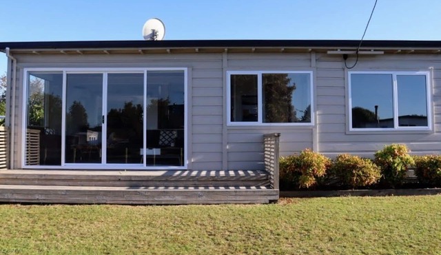 The reviews say it all! A blissful bach, & pet friendly!