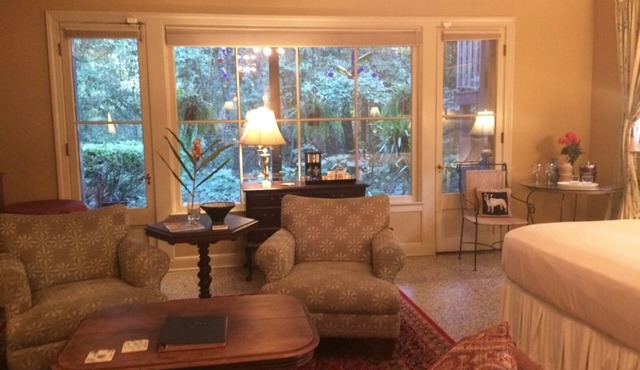 The Rex Room Suite Overlooking the Forest