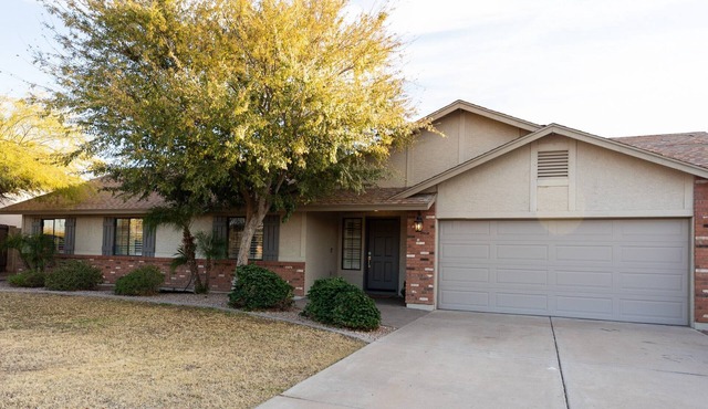 The Rexford-4 bdrm, Pool, Pickleball Court, Basketball