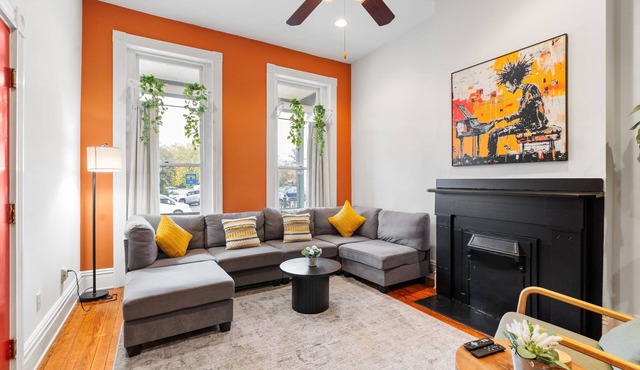 The "Rhythm" Suite - Downtown Richmond - Pet Friendly - Parking Included