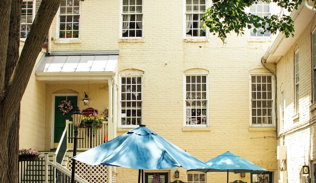 The Richard Johnston Inn & 1890 Caroline House