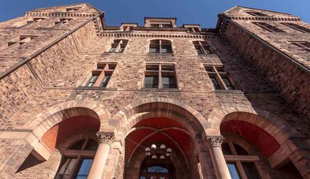 The Richardson Hotel