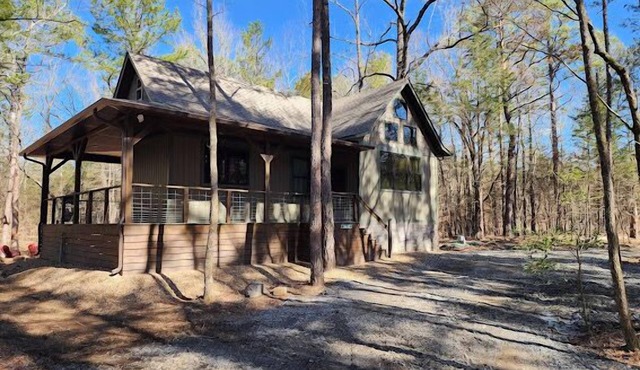 The Rideout-5 min from the trails