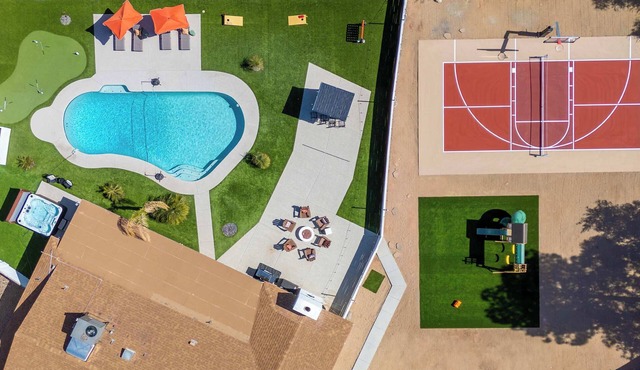 The Ridge: Family | Pickleball | Pool | Hot Tub