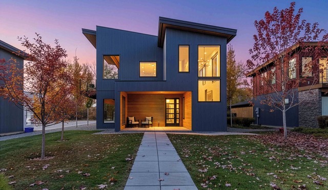 The Ridgehouse | Modern Mountain Stay with Sauna Near Trails & Skiing