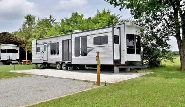 The Ridgeview Retreat