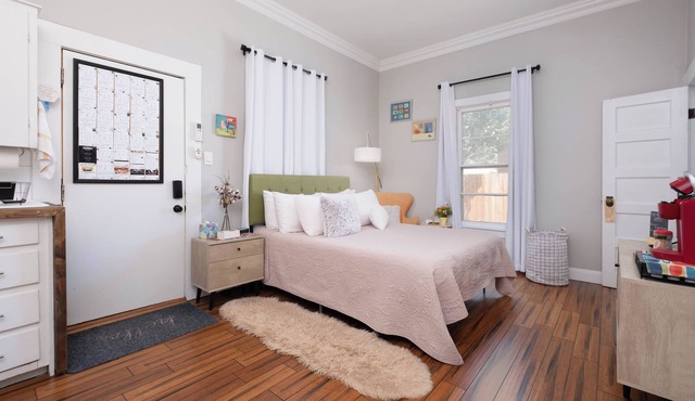 The Riley. Retro charm in the Heart of DT Amarillo. Near I-40 & Historic Rt 66