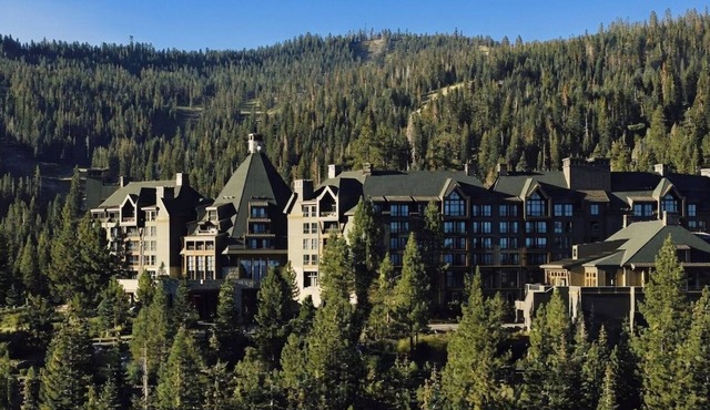 The Ritz-Carlton Club, Lake Tahoe 3 Bedroom Luxurious Residence