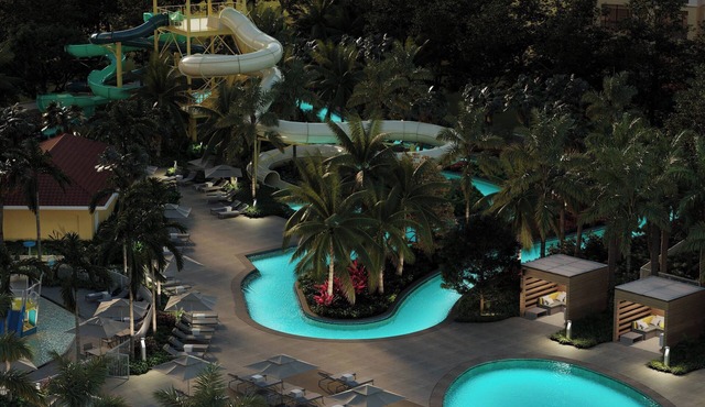The Ritz-Carlton Naples, Tiburón