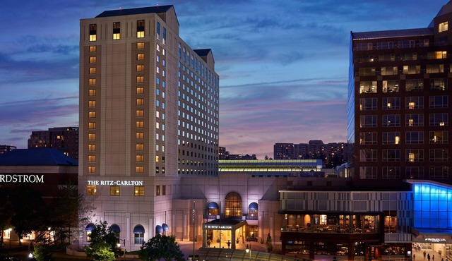 The Ritz-Carlton, Pentagon City