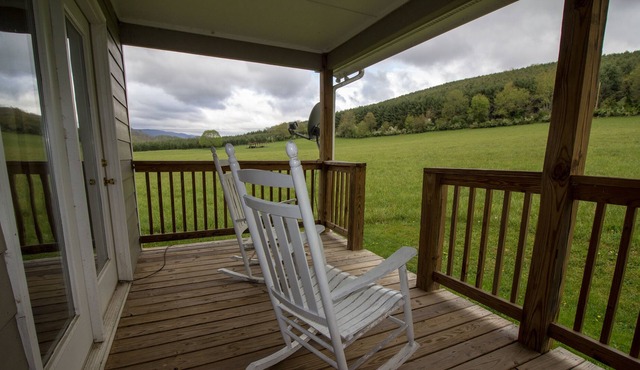The River Ash Cottage at Walker Creek Retreat
