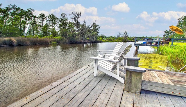 'The River Cottage' Charming Retreat w/Dock