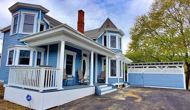 The River House - Historic Retreat in the Heart of Ohiopyle!