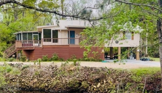 The River House - Island Getaway on the Steinhatchee River