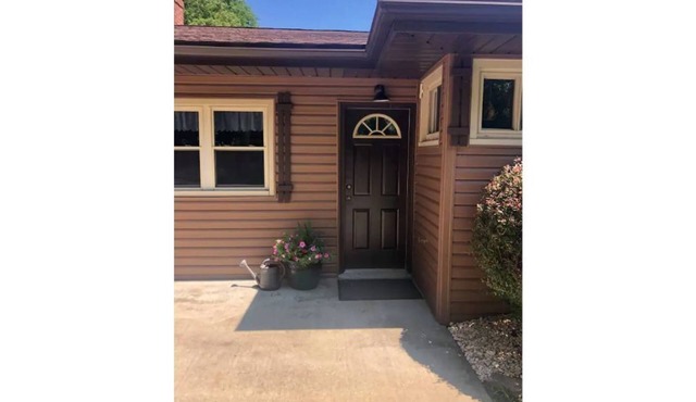 The River House Water Front at Venue At The River With BRAND NEW HOT TUB on 5/9