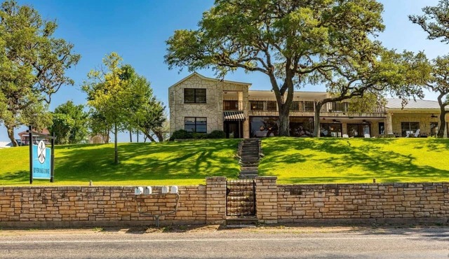 The River Oaks Lodge Main House, 7 BR, 7.5 BA, River Access
