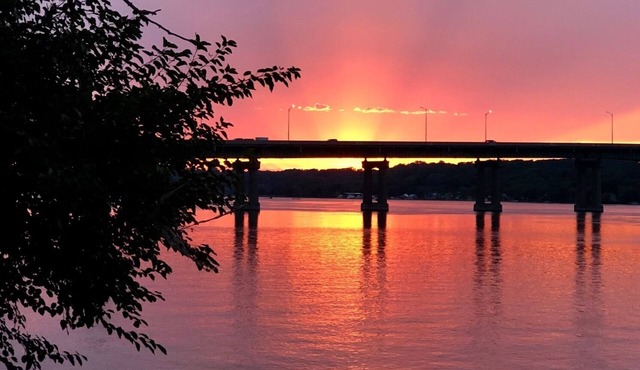 The river's edge on the Mississippi