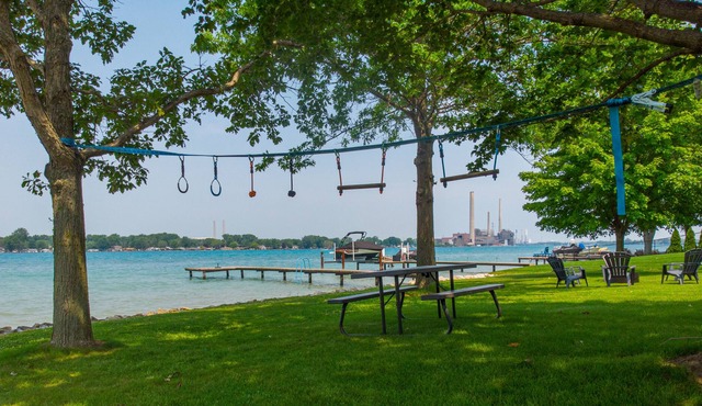 The River Wray - Riverfront Home with Private Dock