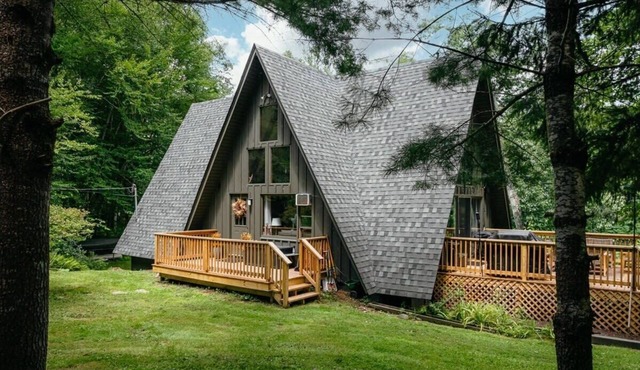 The Riverside Cabin & Cottage - Rustic & Private