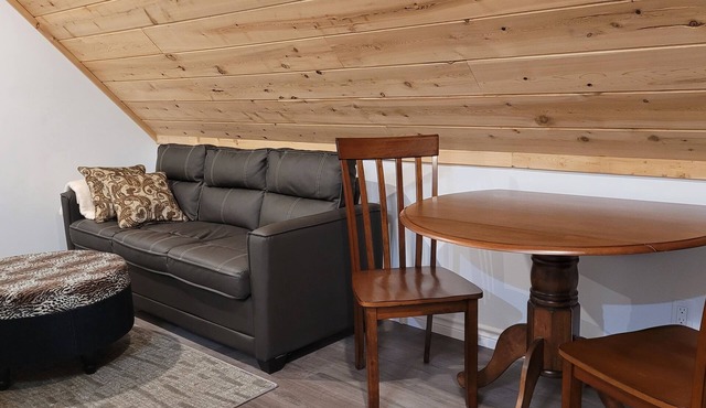 The Riverside Inn - a welcoming, peaceful retreat on the water.