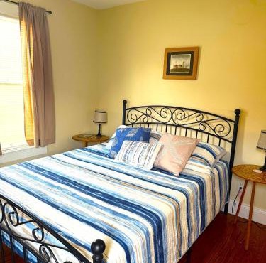 The Riverstone Getaway in historical Madison, IN